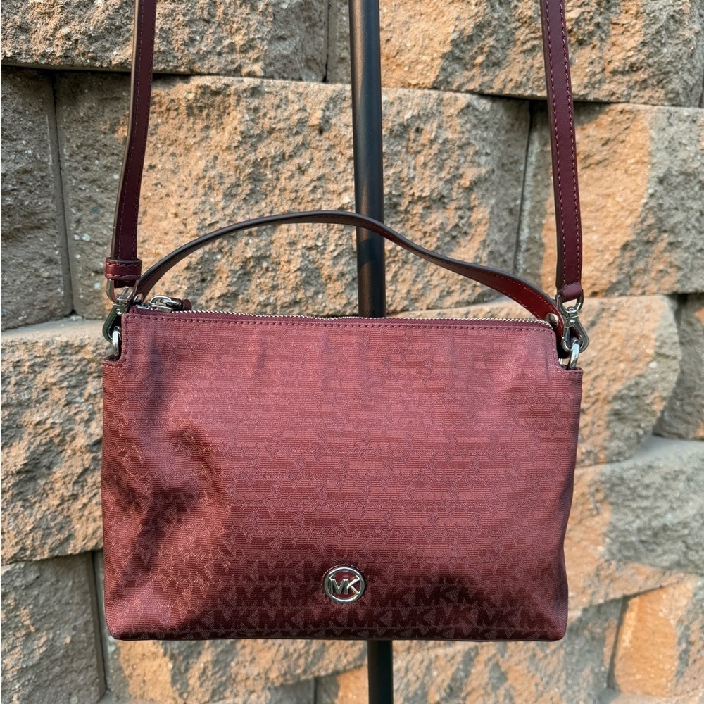 Michael Kors 2way carry crossbody burgandy w/ sparkle bag, silver hardware NWOT